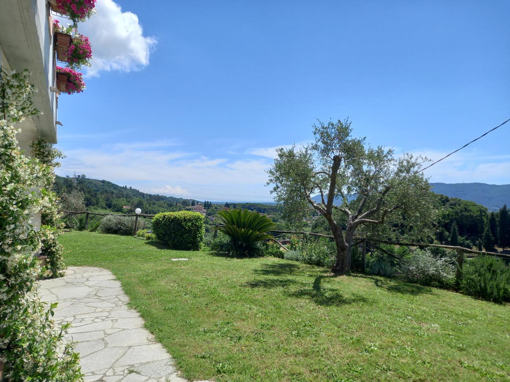 Il Colle Della Brina Hotel Sarzana Exterior foto
